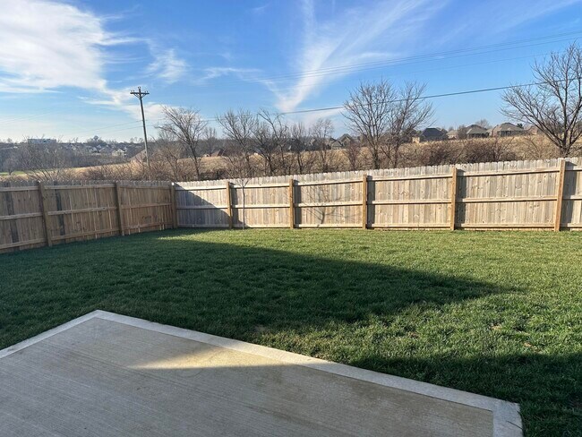 Building Photo - 145 Landry Ln