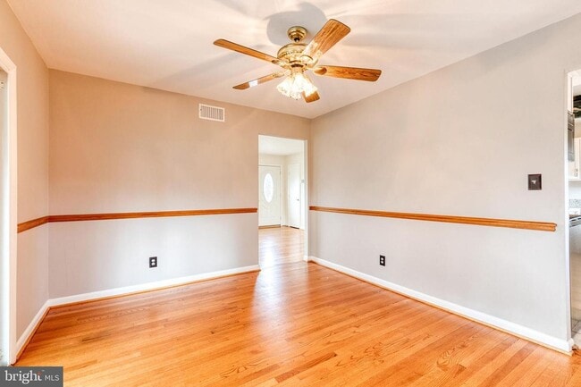 Building Photo - Beautiful 3bd 3bth single family ranch sty...
