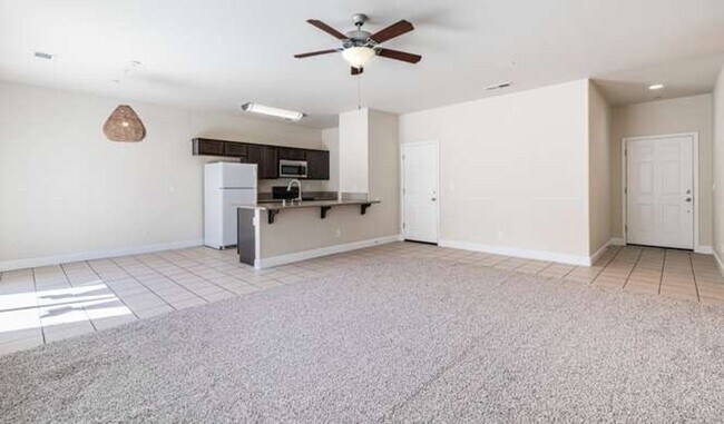 Building Photo - 538 N Burgan Ave