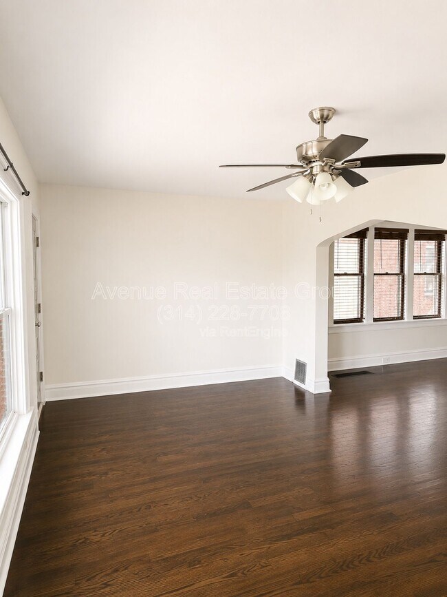 Building Photo - 5533 Holly Hills Ave