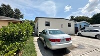 Building Photo - 2220 Charleston St