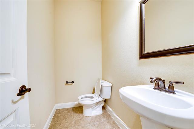 Building Photo - 10125 Waterstone Way