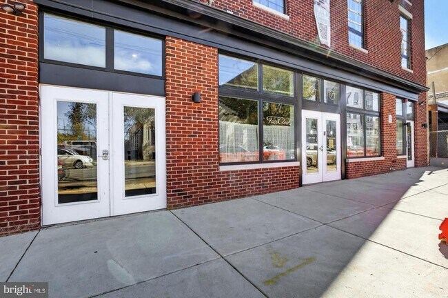 Building Photo - 1935 N 2nd St