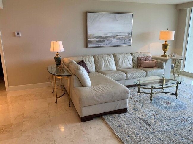 Building Photo - 4201 N Ocean Blvd