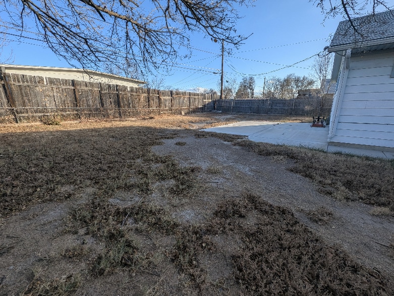 Building Photo - 20 Loch Lomond Ln