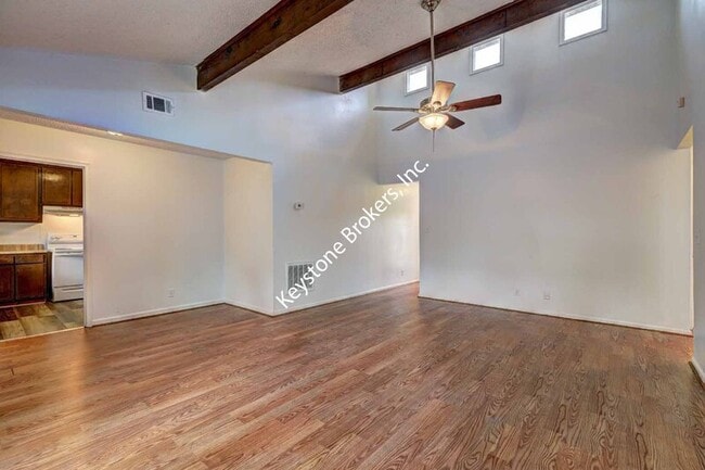 Building Photo - 5587 General Harris Dr