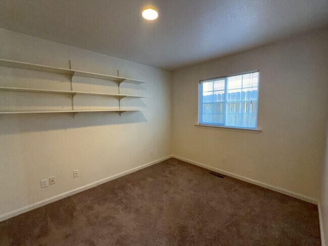 Building Photo - 3121 Matthew Ln