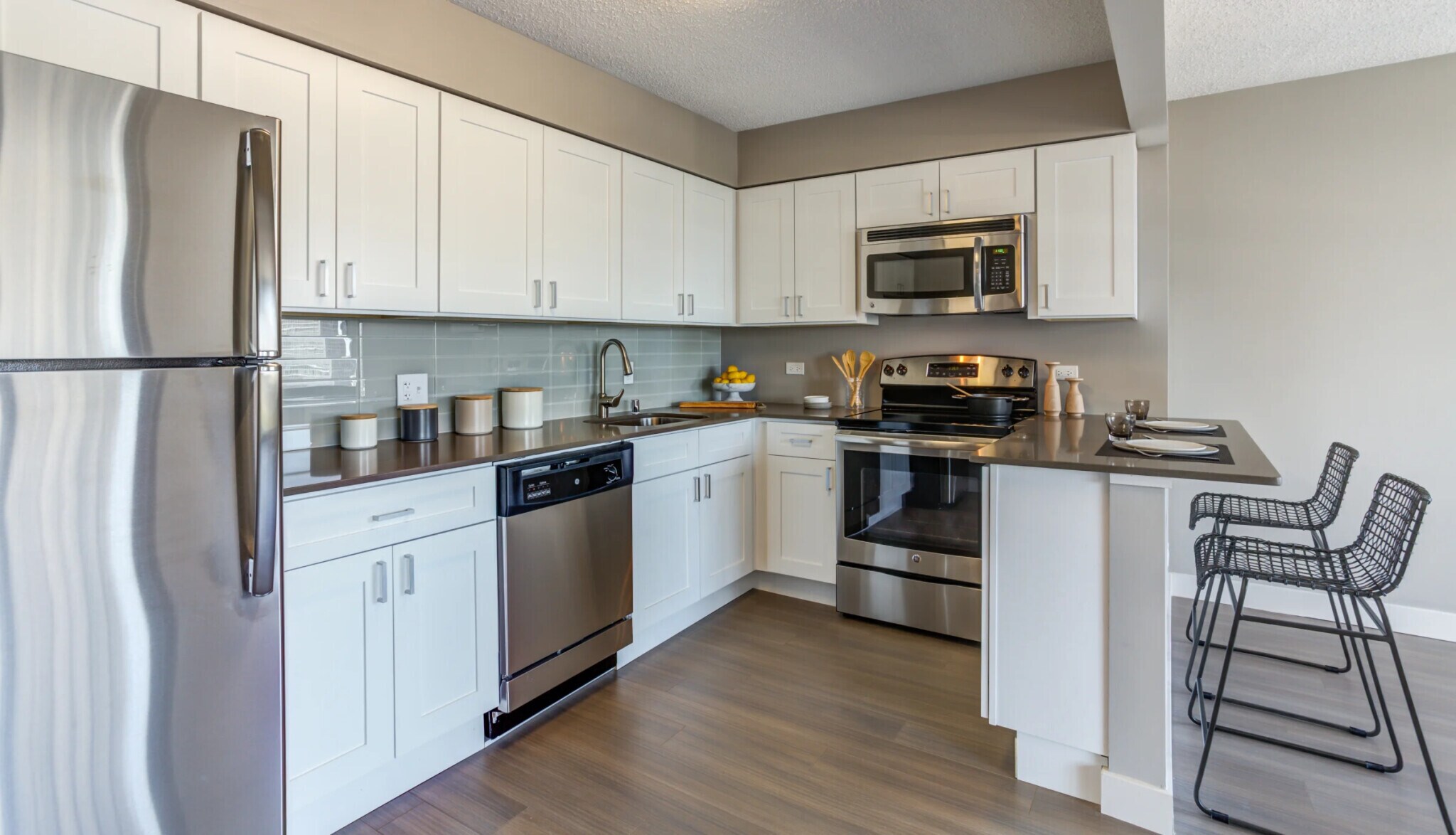 Building Photo - 2554 N Clark St