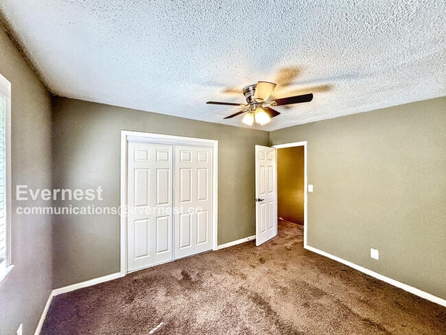 Building Photo - 3340 Roadrunner Trail