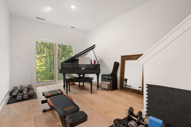 Building Photo - 2115 Opulent Oaks Ln