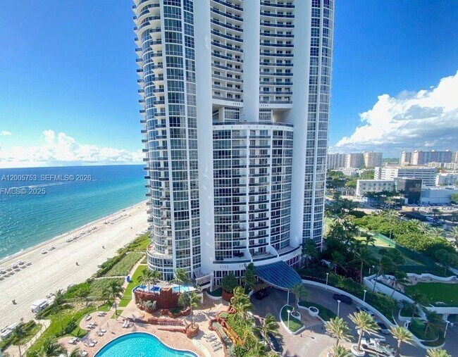 Building Photo - 18201 Collins Ave