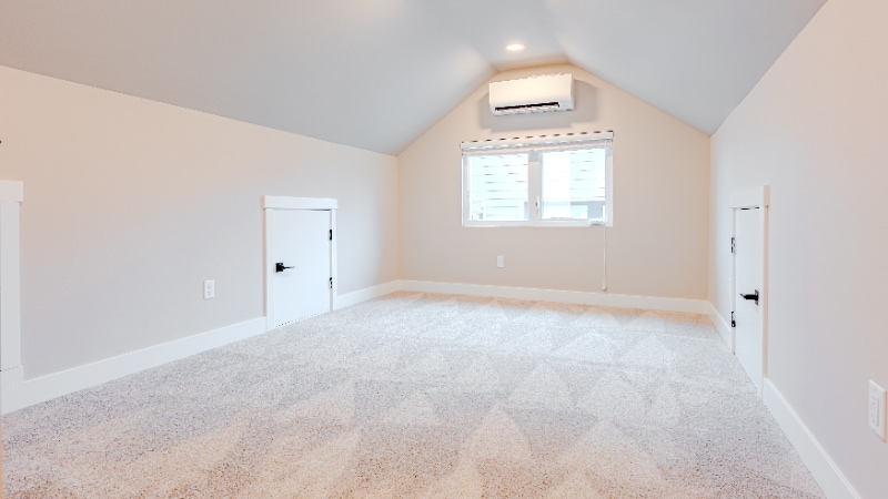 Building Photo - 2106 Oakes Ave