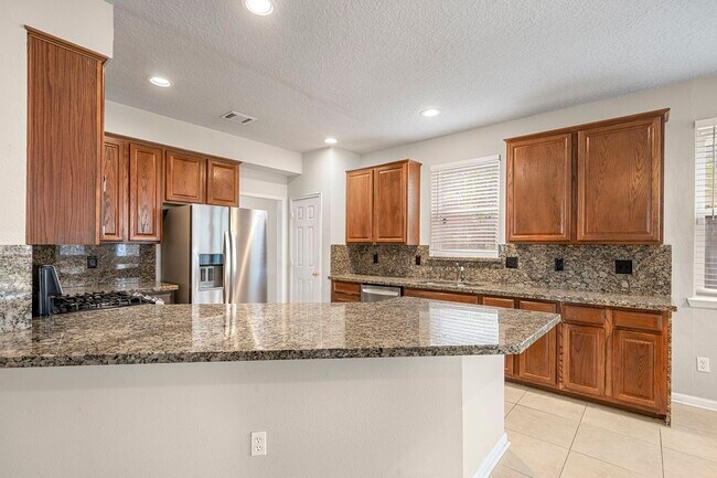 Building Photo - 1505 Hickory Ct