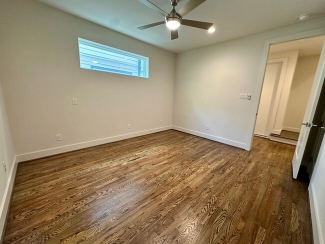 Building Photo - For Lease | 3 Bed, 2 Bath | 2,139 Sq Ft | Greater Heights |