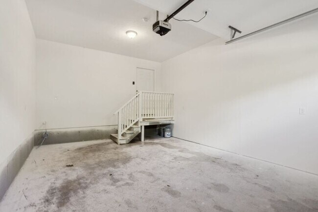 Building Photo - 16 Blacksmith Rd