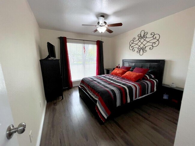 Building Photo - 1700 Zydeco Dr