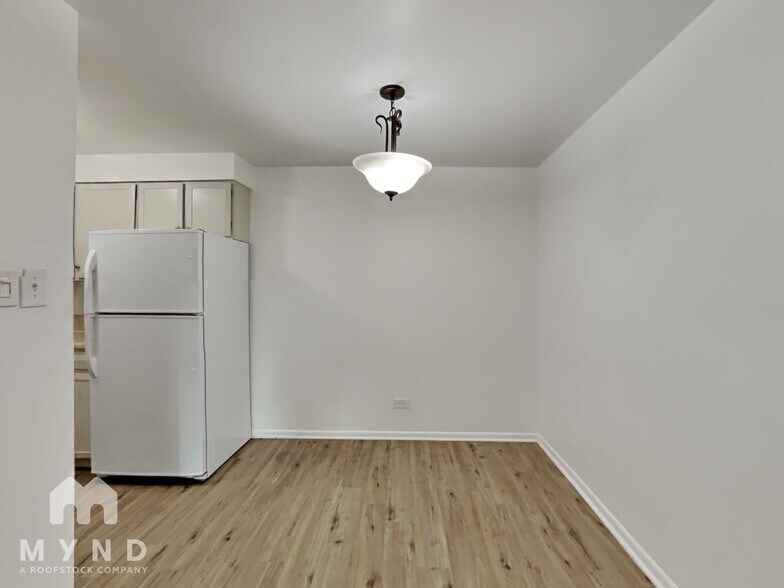 Building Photo - 1366 Garfield St