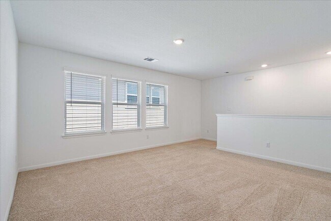 Building Photo - 6516 Rounded Pebble Ln