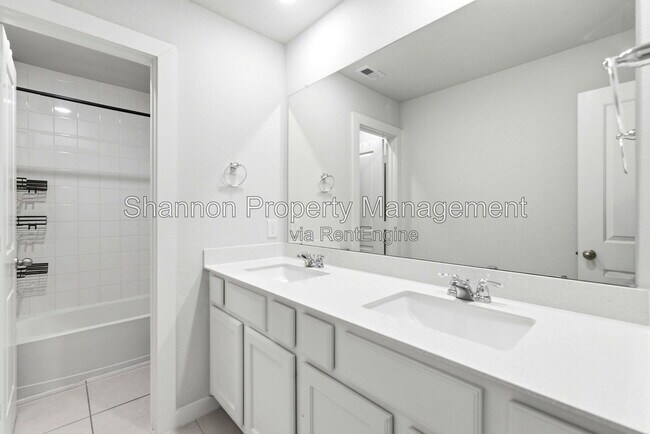 Building Photo - 8017 Whisper Grove Dr