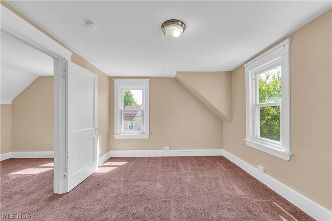 Building Photo - 12520 Carrington Ave