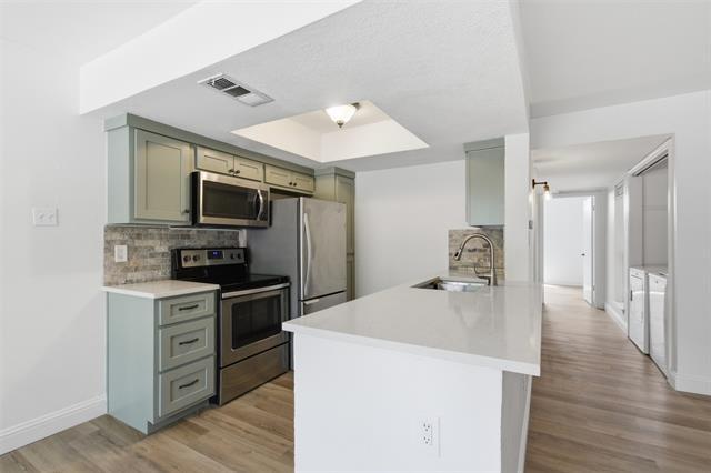 Building Photo - 2505 Wedglea Dr