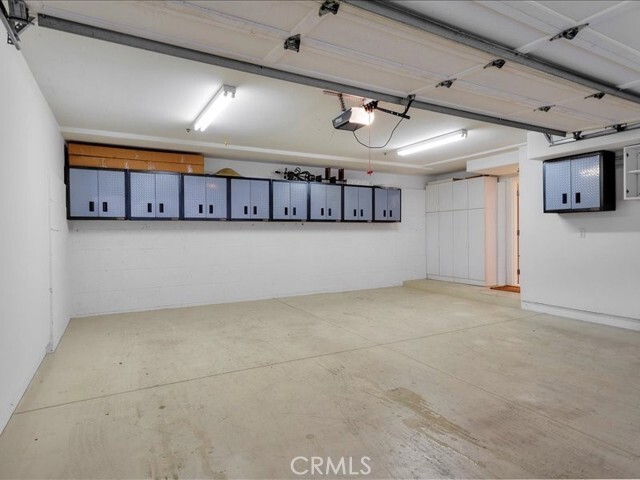 Building Photo - 636 9th St