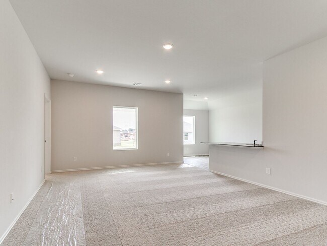 Building Photo - 928 S Bear Ln
