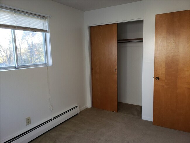 Building Photo - 15 Coventry Rd