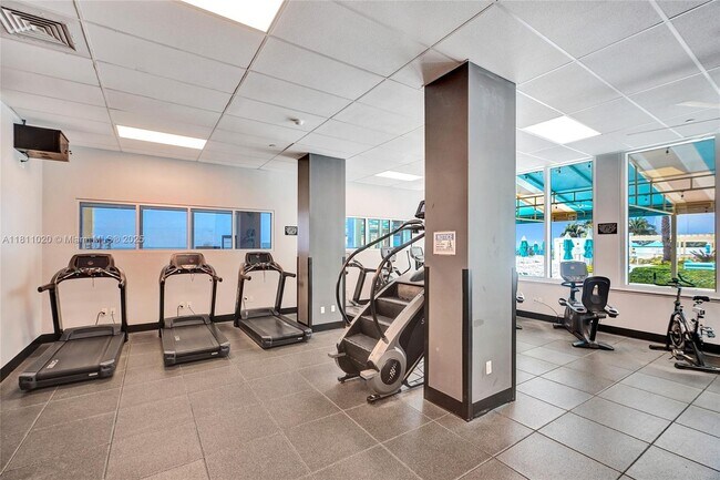 Building Photo - 2501 S Ocean Dr