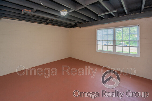 Building Photo - 1016 Beaumont Rd