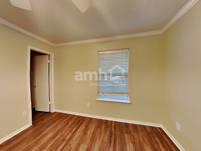 Building Photo - 30826 Trinket Dr