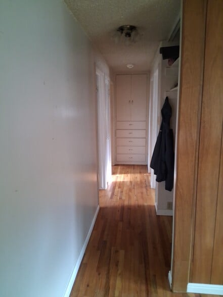 Building Photo - 506 S 75 E