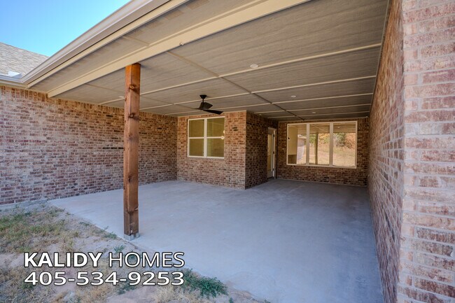 Building Photo - 1907 Kalidy Dr