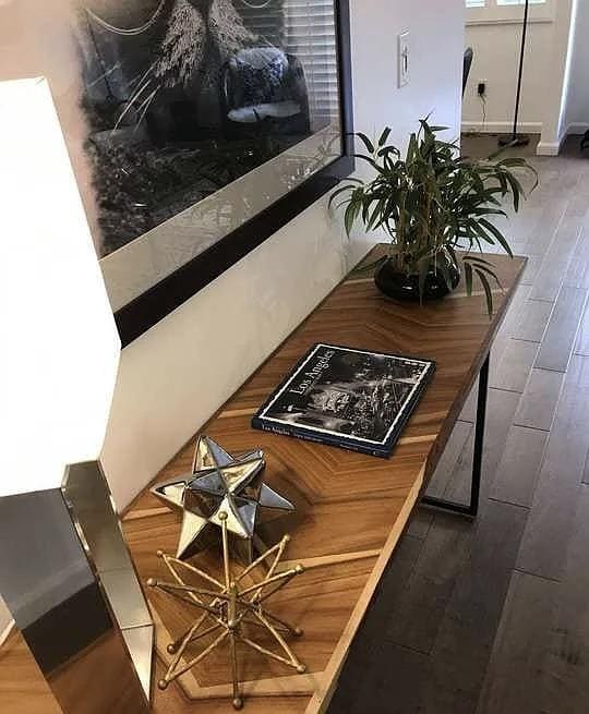 Building Photo - 1045 Kings Rd