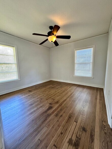 Building Photo - 1026 Meadow Heights Dr