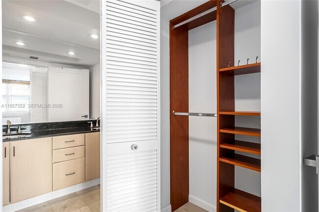 Building Photo - 6917 Collins Ave