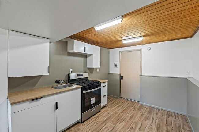 Building Photo - 819 W 2300 N