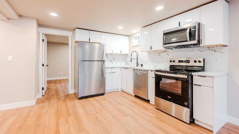 Building Photo - 2106 Oakes Ave