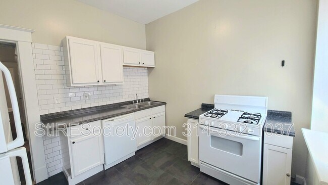 Building Photo - 2918 Louisiana Ave