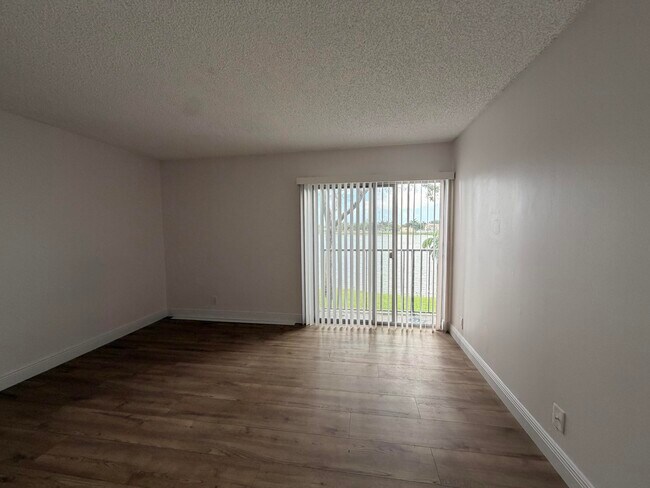 Building Photo - 8720 N Sherman Cir
