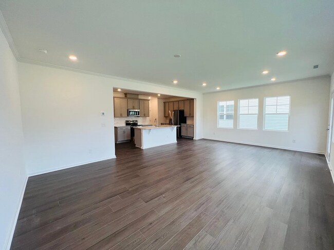 Building Photo - 187 N Finley Lndg Pkwy