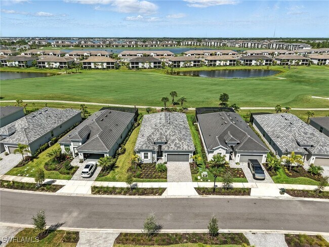 Building Photo - 15904 Sugar Hl Dr