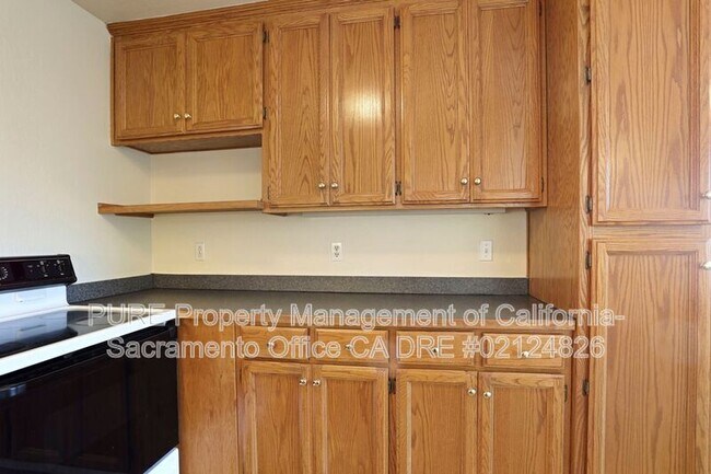 Building Photo - 7777 Uplands Way