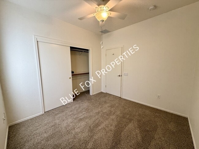 Building Photo - 7992 W Cottonwood Wash Wy