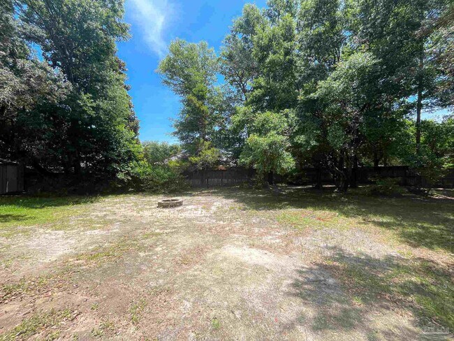 Building Photo - 902 Catskill Ln