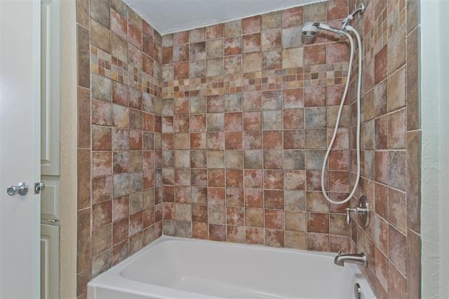 Building Photo - 7450 Holly Hill Dr