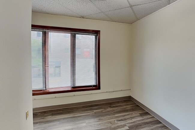 Building Photo - 207 Stanton Ave