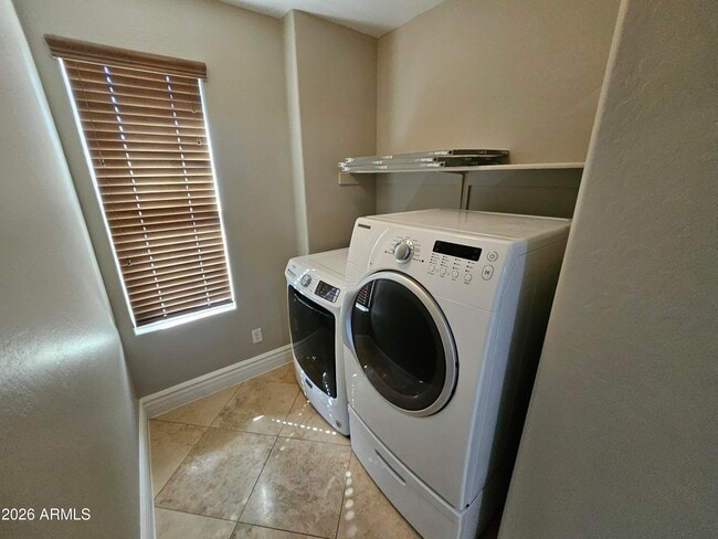 Building Photo - 3936 E Minton St