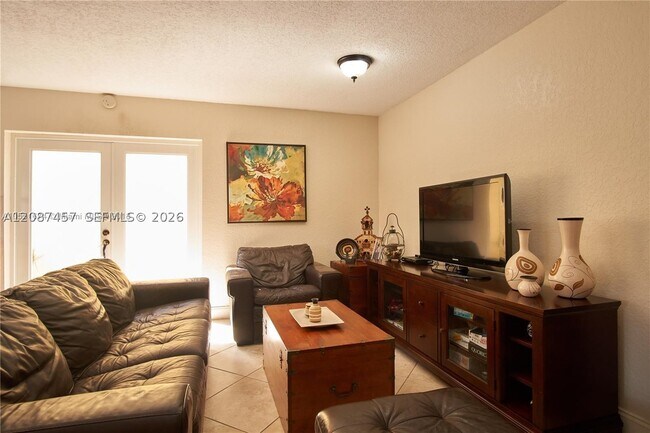 Building Photo - 11724 SW 92nd St