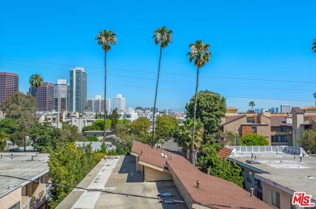 Building Photo - 1316 Amherst Ave